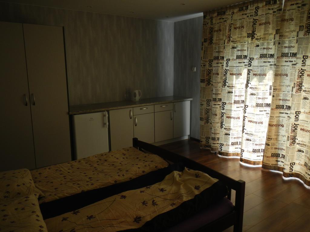 Kempings Ceļmalnieki Liepaja Bagian luar foto